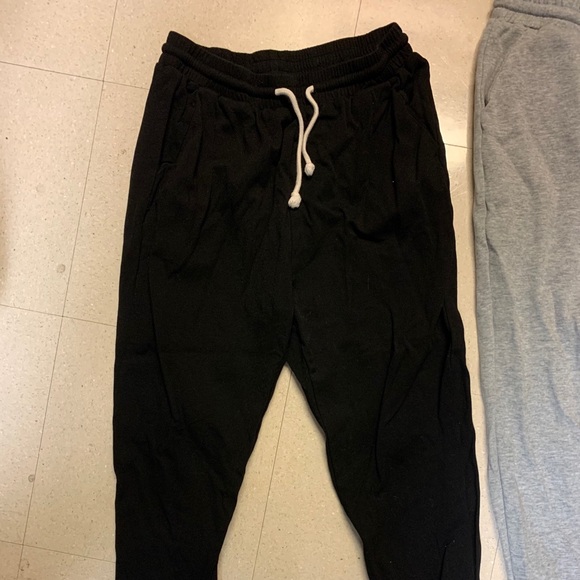 Super cute and comfy sweatpants! - Picture 3 of 6